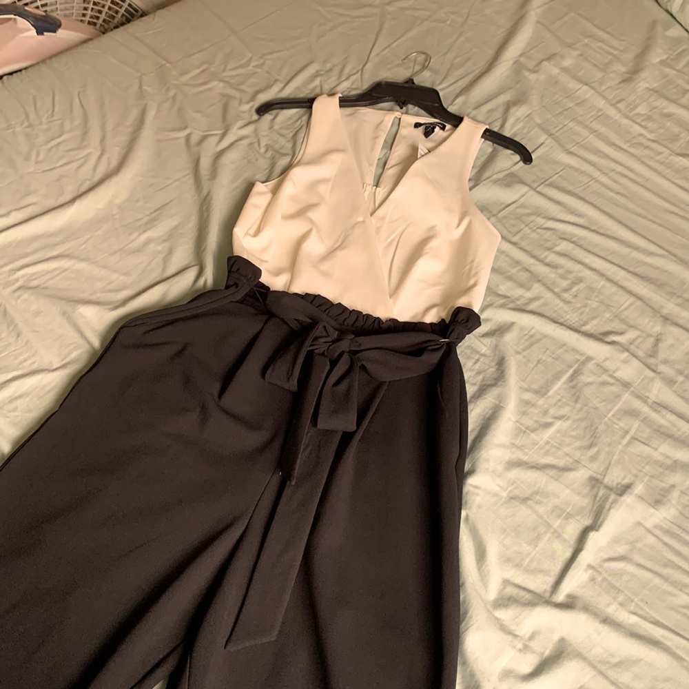 Speechless Black and White Jumpsuit Size Medium New With Tags